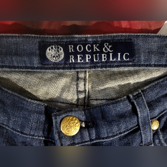 Rock &:Republic Dark Blue Jeans w/chain Details On Pockets- Size 30 Waist - Picture 11 of 13